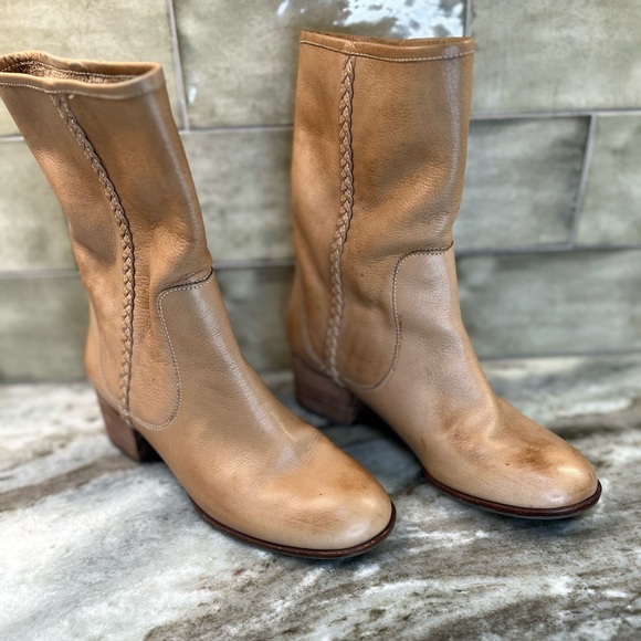 Banana Republic Shoes - Banana Republic tan buttery leather boots